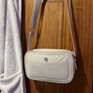 Lululemon camera bag white